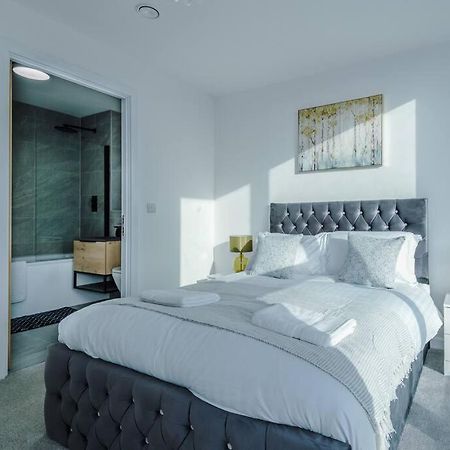 פרסטון Stunning 2-Bed Premium Apartment - Free Wi-Fi מראה חיצוני תמונה